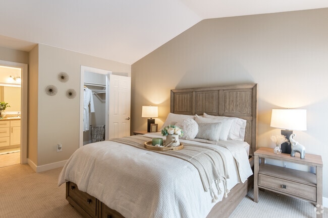 Model B - Primary Suite - Hillcrest View