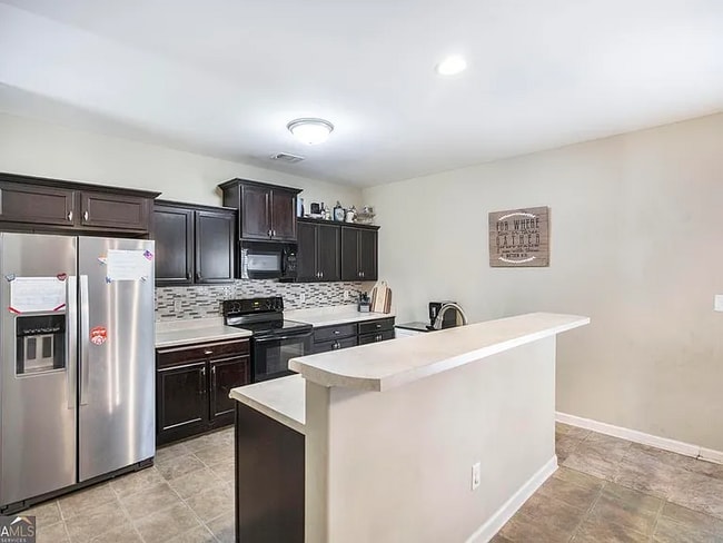 Building Photo - 118 Great Oak Way