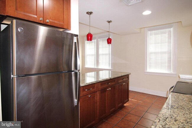 Building Photo - 5542 Torresdale Ave