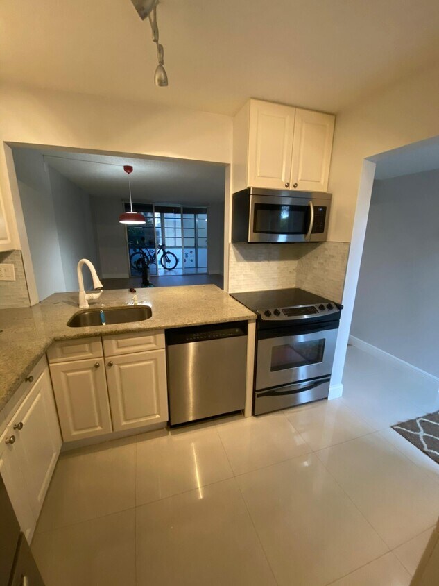 Foto principal - 3141 NW 47th Terrace