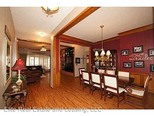 Building Photo - 2832 W Lexington Way