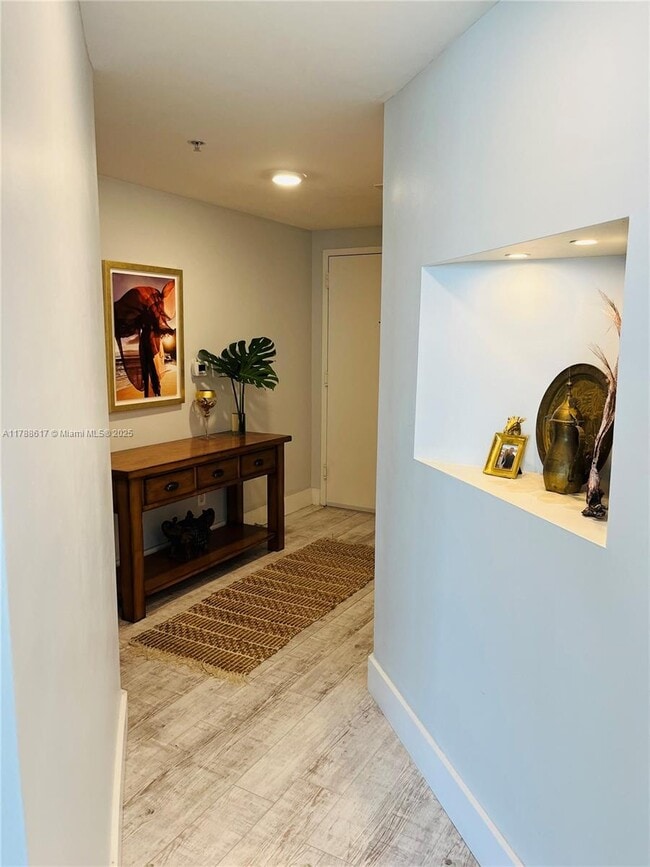 Building Photo - 335 S Biscayne Blvd
