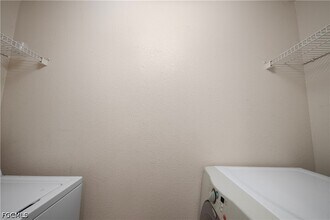 Building Photo - 11510 Villa Grand