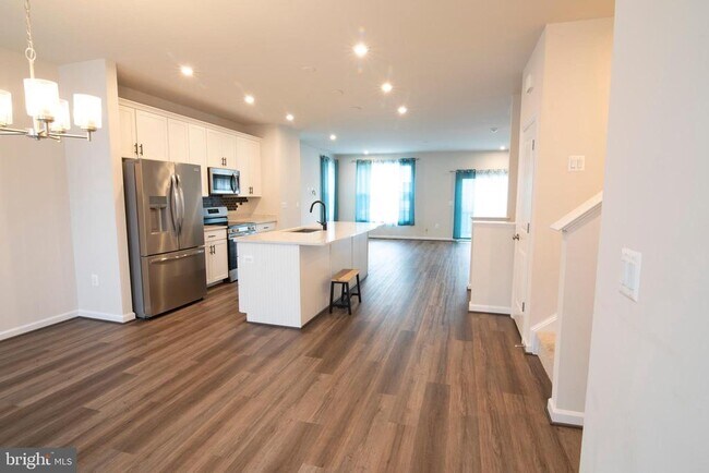 Foto del edificio - 4100 Bolton Ct