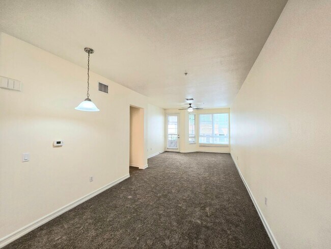 Foto del edificio - Beautiful 2 Bedroom 2 Bathroom Unit in Downtown San Diego!!