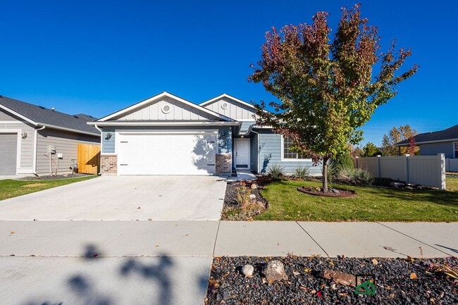 Building Photo - 4 Bed 2 Bath home for rent