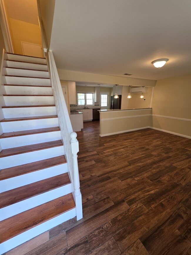 Foto del edificio - 1406 Montgomery Rd