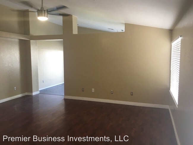 Building Photo - 7446 E Nido Ave