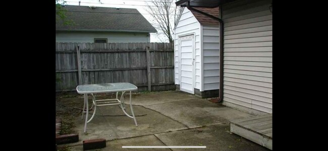 Foto del edificio - 400 E Buckner St