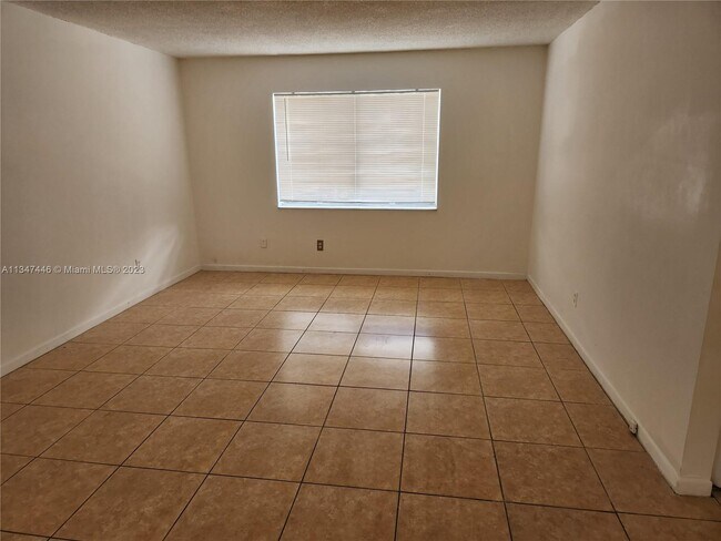 Foto del edificio - 4522 SW 54th St