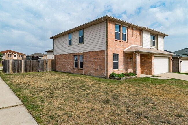 Building Photo - 3801 Bandera Ranch Rd