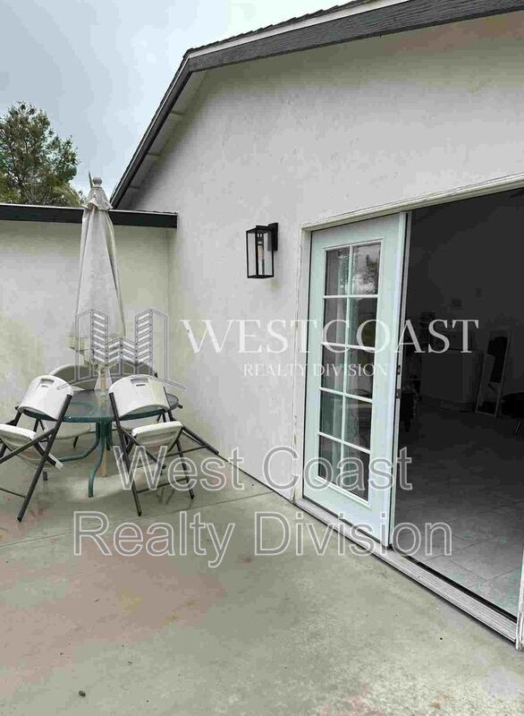 Building Photo - 35975 Glenda Pajas Rd