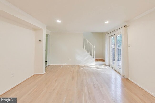 Building Photo - 8932 Barrowgate Ct