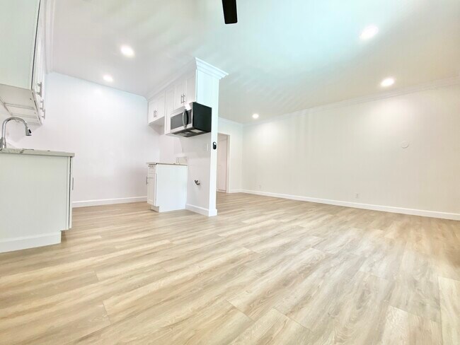 Foto del edificio - 20445 Saticoy St