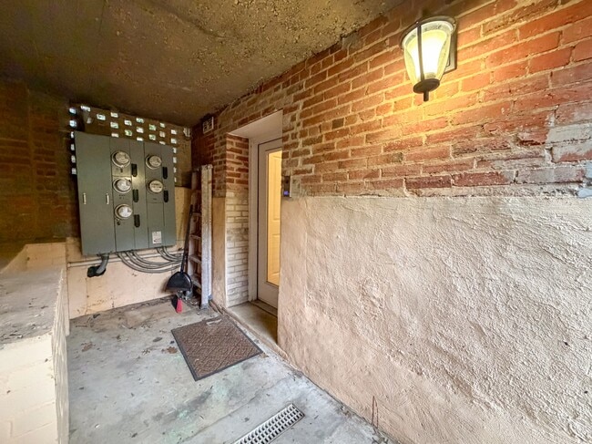 Foto del edificio - 1601 Hobart St NW