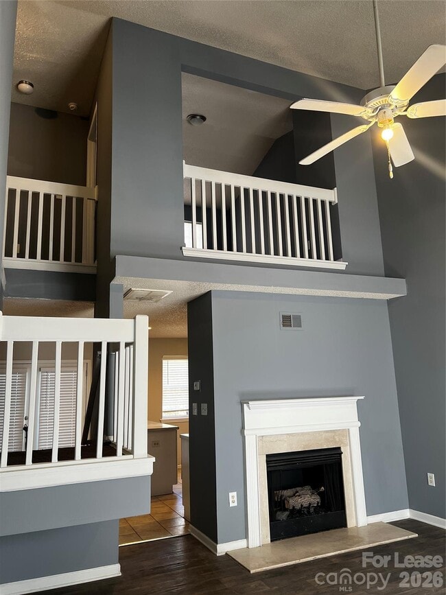 Building Photo - 7655 Petrea Ln