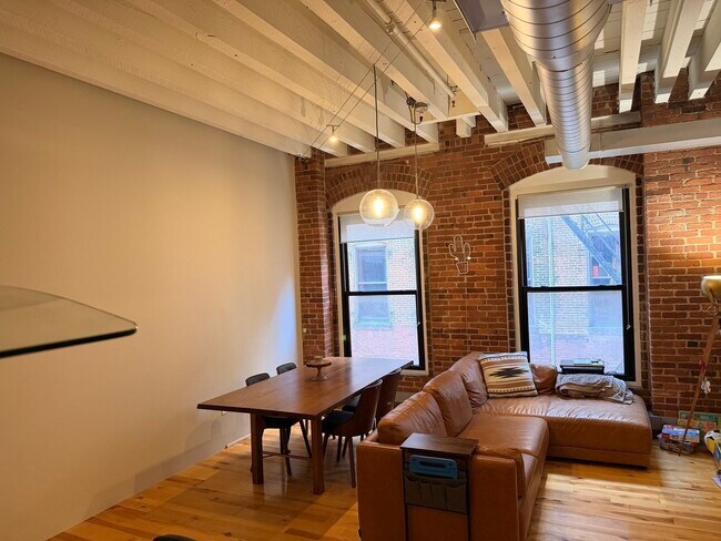 Foto del edificio - 111 Beach St