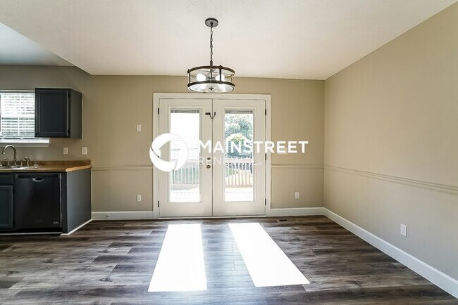 Building Photo - 3 Bedroom Pet-Friendly Home in Fairview, TN with Main Street Renewal