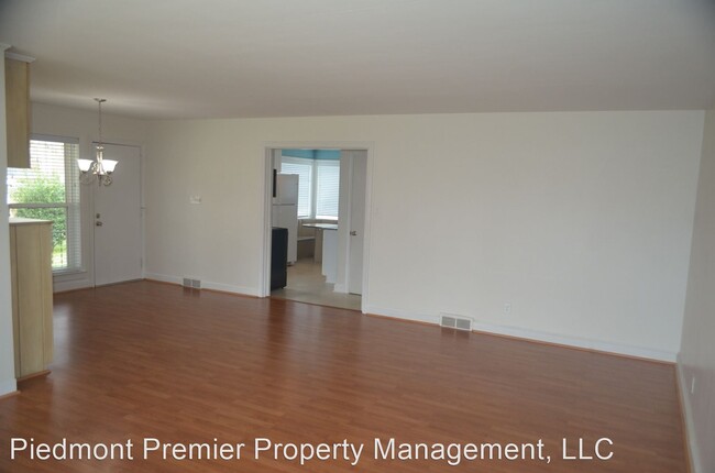 Building Photo - 2 br, 2 bath House - 1215 Twin Oak Drive