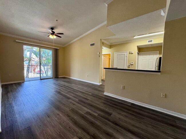 Building Photo - 15135 Michelangelo Blvd