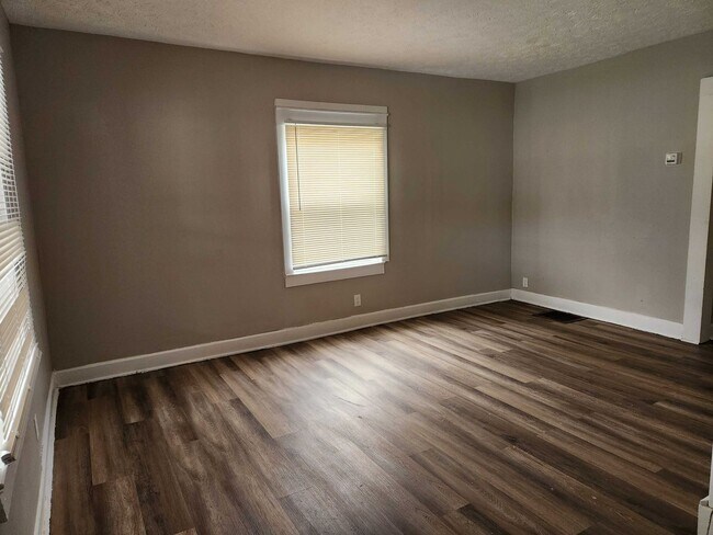 Foto del edificio - 2008 Sugar Grove Ave