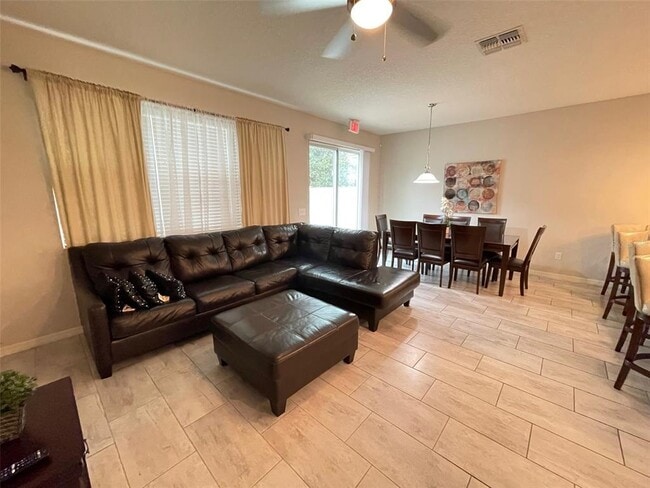 Building Photo - 5130 Crown Hvn Dr