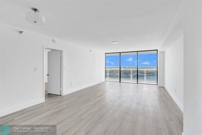 Foto del edificio - 20515 E Country Club Dr