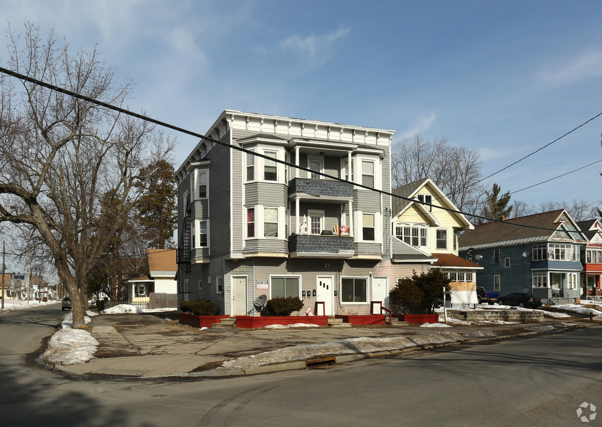 2435 Guilderland Ave, Schenectady, NY 12306 Apartments - Schenectady