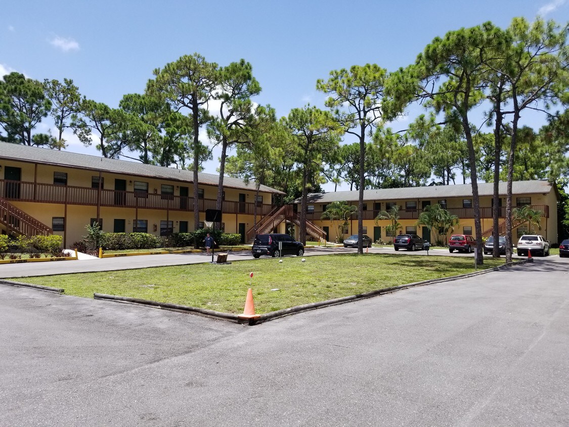 Building Photo - 4655 Wellman Trl