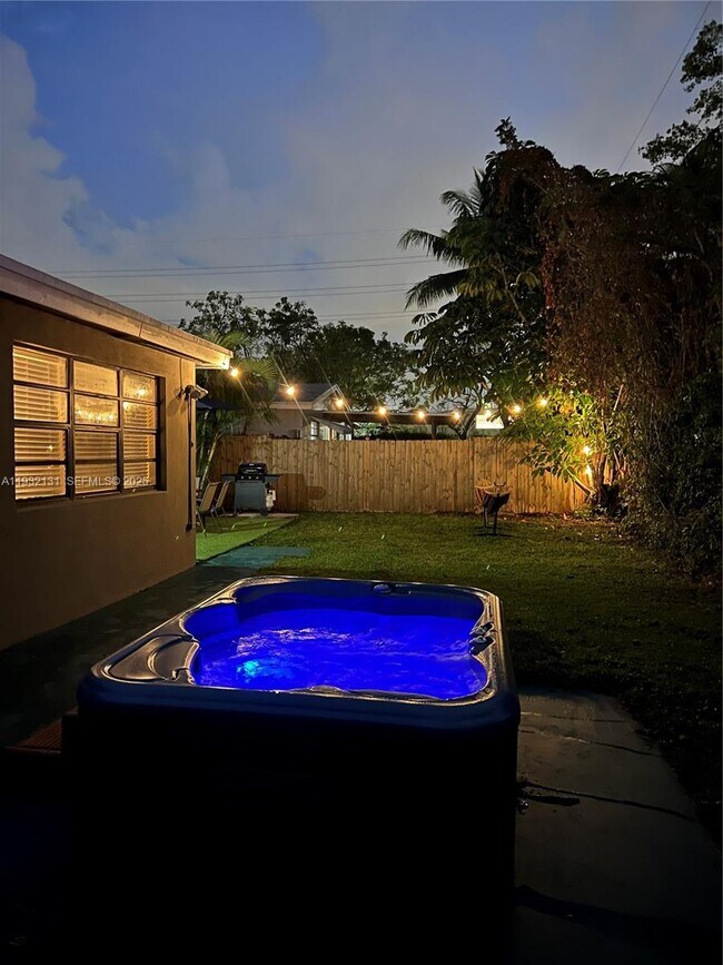 Foto del edificio - 4731 SW 25th Ave