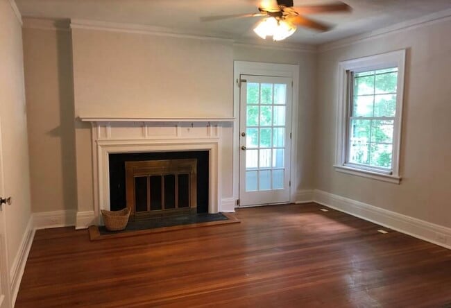 Building Photo - 4822 Roland Ave