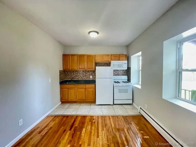 Foto del edificio - 210 Rosette St