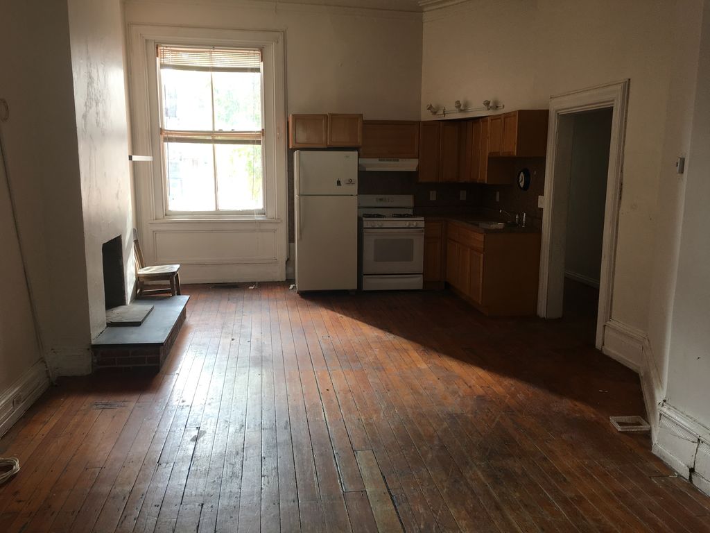 Primary Photo - 4408 Chestnut St