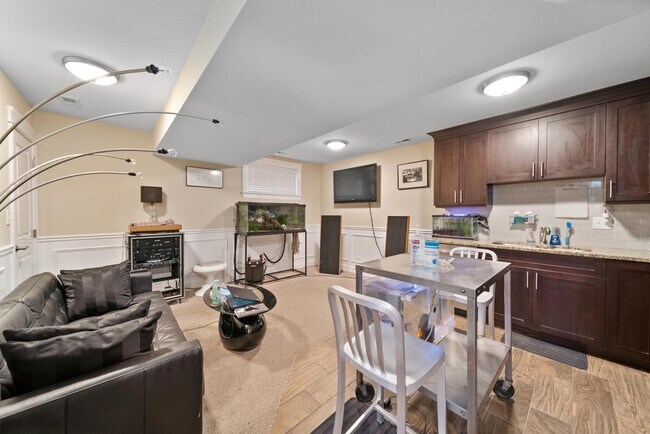 Foto del edificio - 3138 N Elston Ave