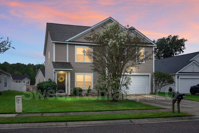 Building Photo - 124 Larkspur Dr