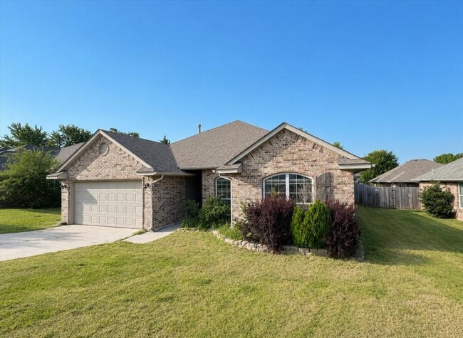 Building Photo - 14358 Redvine Rd