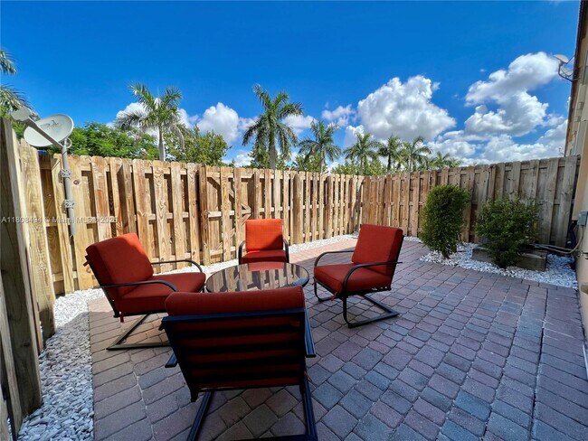 Foto del edificio - 11389 NW 87th Ln