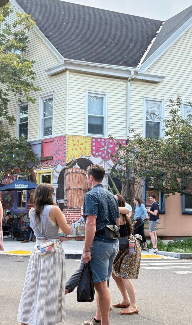 Foto del edificio - 12 Lawrence St