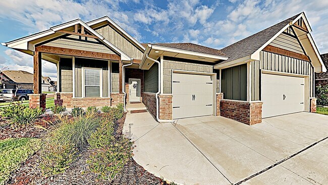 Foto del edificio - 4 Bedroom 2 Bath with 3 Car Garage in Piedmont Schools (Stone Ridge Farms)