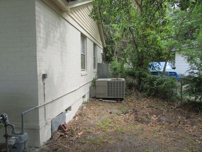 Foto del edificio - Freshly Updated 3 Bedroom Home