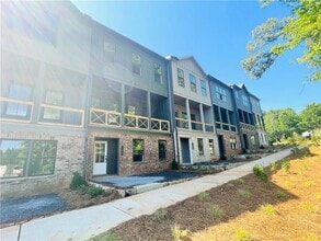 Building Photo - 115 Firefly Cir
