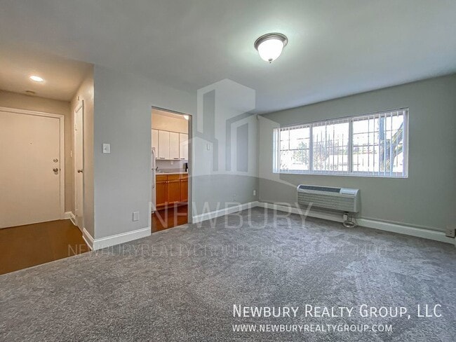 Building Photo - 313 San Juan Dr