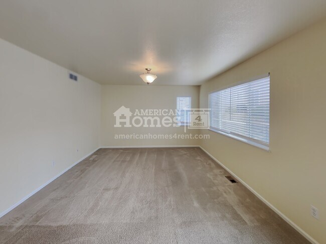 Building Photo - 894 Diamond Rim Drive