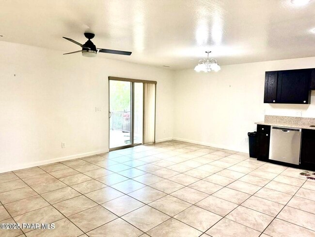Building Photo - 9545 E Magma Dr