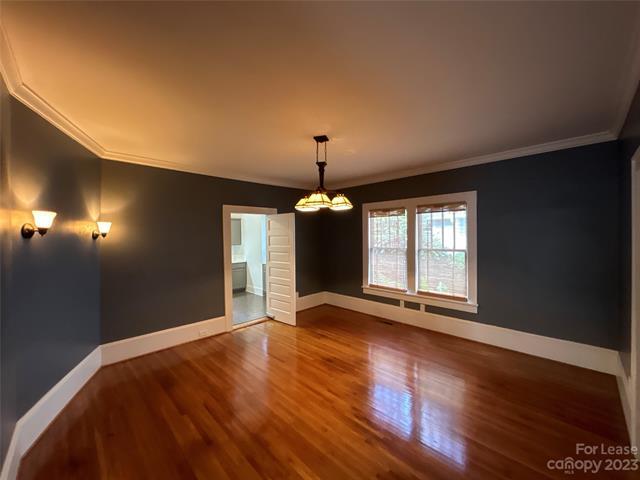 Foto del edificio - 2334 E 7th St