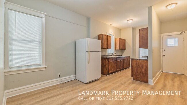 Building Photo - 2625 W 21st Pl