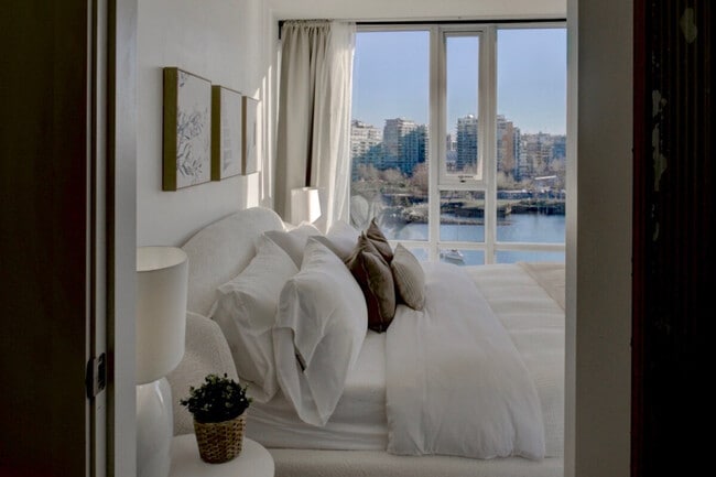 Building Photo - 918 Cooperage Way