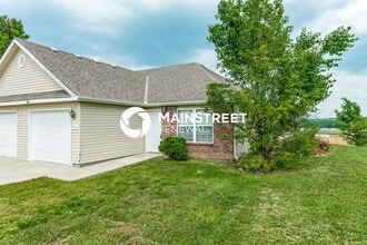 Building Photo - 204 Palmer Ct