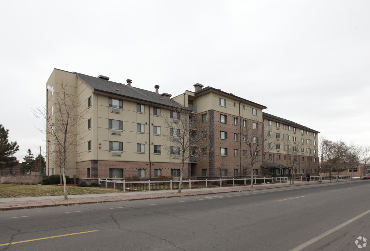 Building Photo - North Lincoln Park Homes