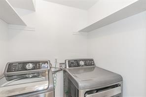 Building Photo - 4652 Matilda St